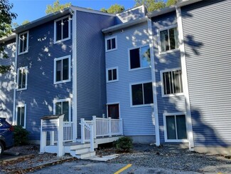 7 Wake Robin Rd Unit 104, Lincoln, RI 02865