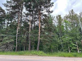 713 Grove St, Marquette, MI 49855