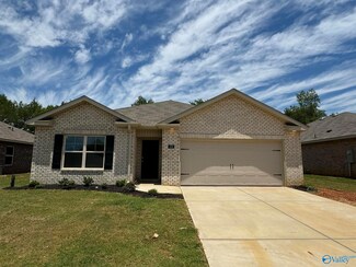 428 Jackson Point Cir, Huntsville, AL 35811