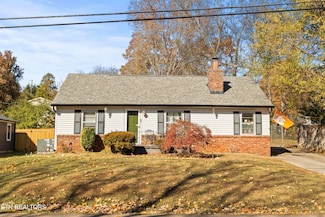2207 Fenwood Dr, Knoxville, TN 37918