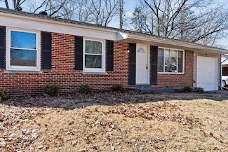 1728 Grafton Dr, Saint Louis, MO 63136