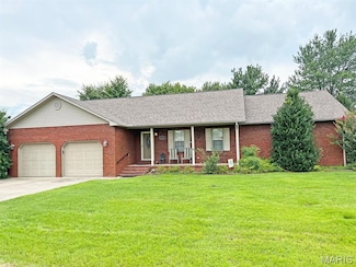 1209 Oakcrest Ln, Dexter, MO 63841