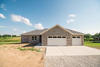 2654 Silver Lake Rd, Billings, MO 65610