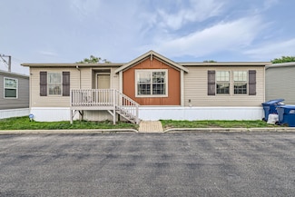 804 8th St, Winnetka, IL 60093