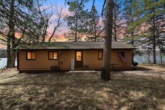 201 27 1/4 26 7/8 Ave Unit B, Cumberland, WI 54829
