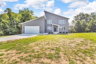 6835 S Price Lake Dr, Jackson, MI 49201