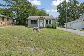 640 N Oklahoma Ave, Tahlequah, OK 74464