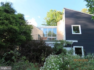 1710 Twining Rd, Willow Grove, PA 19090