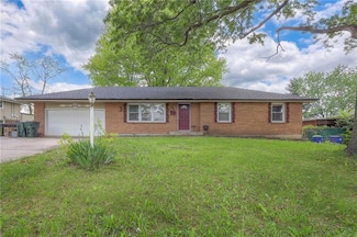 301 NW 73rd St, Kansas City, MO 64118