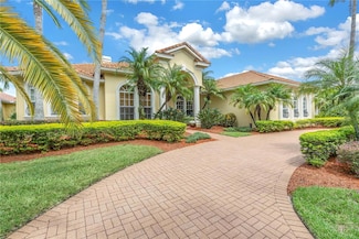 9818 Tree Tops Lake Rd, Tampa, FL 33626