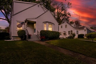 2624 Thayer Dr, Saint Joseph, MI 49085