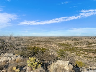 84 Deer Run Rd, Ozona, TX 76943