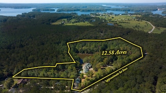 1321 Clearwater Ln, White Plains, GA 30678