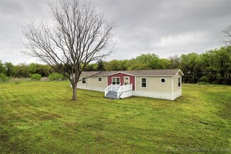 106 W Cedar St, Achille, OK 74720
