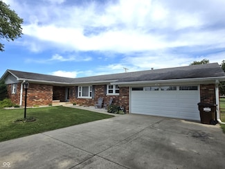 4476 W Newton Dr, Edinburgh, IN 46124