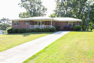 69 Crestview Heights Cir, Cordova, AL 35550