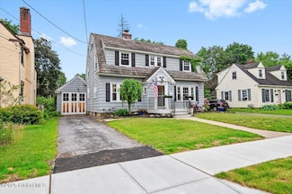29 Webster Ave, Glens Falls, NY 12801