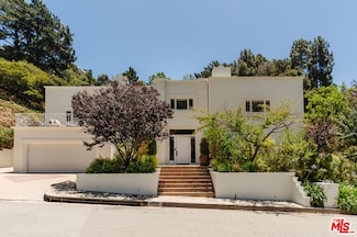 1570 Roscomare Rd, Los Angeles, CA 90077