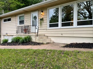 411 Mount Vernon Dr, Council Bluffs, IA 51503