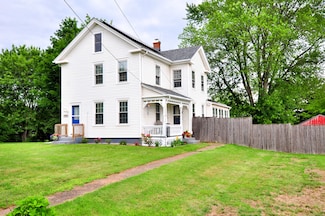 44 East St S, Suffield, CT 06078