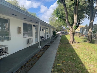 696 NE 85th St Unit 2, Miami, FL 33138