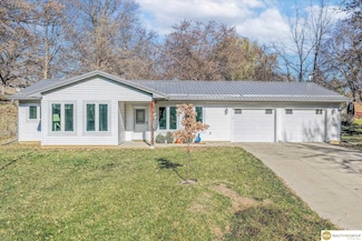 124 Glen Ave, Logan, IA 51546