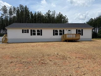 689 Cub Creek Rd, Appomattox, VA 24522
