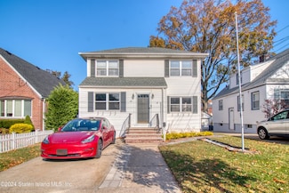 45 Sawyer Ave, Staten Island, NY 10314