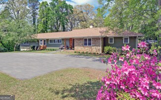 231 Mountain View Dr, Toccoa, GA 30577