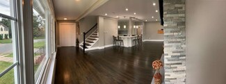 8 Moloney St, West Roxbury, MA 02132