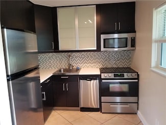 909 NE 23rd Dr Unit 3, Wilton Manors, FL 33305