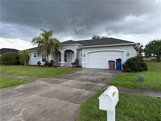 265 Richmond Ave S, Lehigh Acres, FL 33936