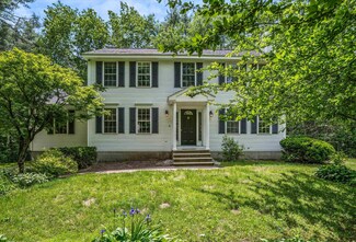 113 County Rd, Bedford, NH 03110