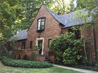 12 Edgewood Rd, Pittsburgh, PA 15215