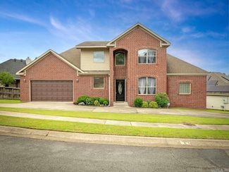 14 Woodridge Dr, Little Rock, AR 72204