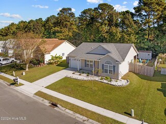 7116 Farrington Farms Dr, Wilmington, NC 28411