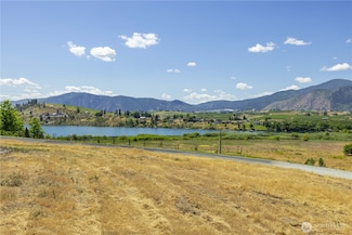 97 Borealis Ln, Manson, WA 98831