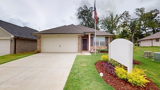 7923 Gardendale Dr, Olive Branch, MS 38654
