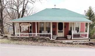 24 Hale St, Eureka Springs, AR 72632