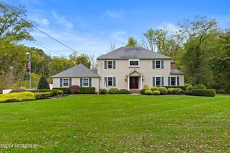 17 Laurelwood Dr, Colts Neck, NJ 07722