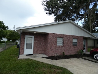 4753 6th St, Zephyrhills, FL 33542