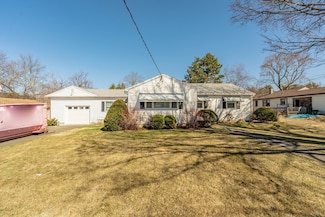 16 Sonia St, Springfield, MA 01119