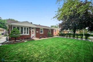 7414 W 114th St, Worth, IL 60482