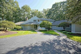 235 Pioneer Rd, Rye, NH 03870