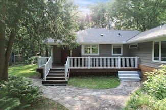 5169 Hodgson Rd, Saint Paul, MN 55126