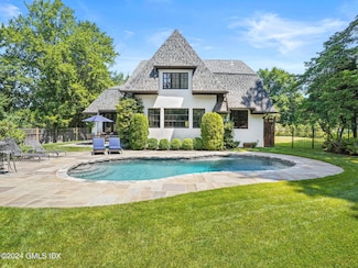 80 Porchuck Rd, Greenwich, CT 06831