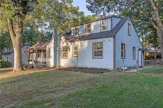 3033 S 9 St, Kansas City, KS 66103