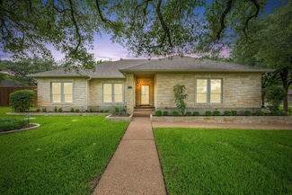 906 Texas Trail, Austin, TX 78737