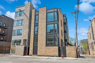 220 S Oakley Blvd, Chicago, IL 60612