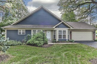 689 Bent Ridge Ln, Elgin, IL 60120